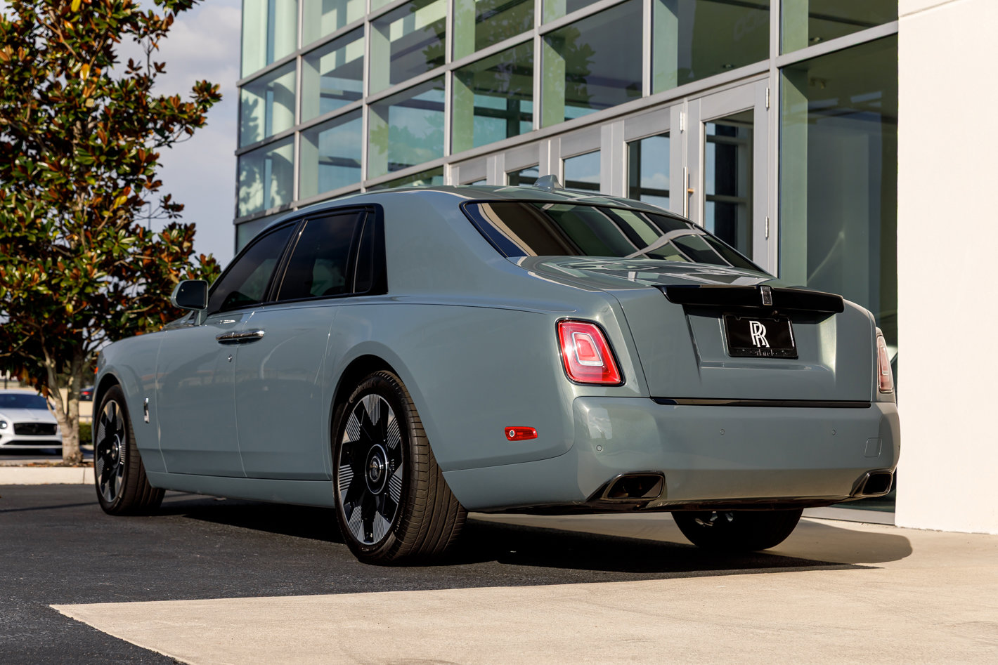 Certified 2023 Rolls-Royce Phantom Sedan w/ The Phantom Package image 10