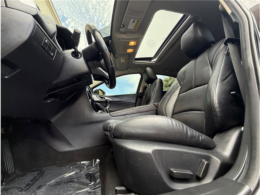 Used 2018 MAZDA MAZDA3 Touring FWD image 15