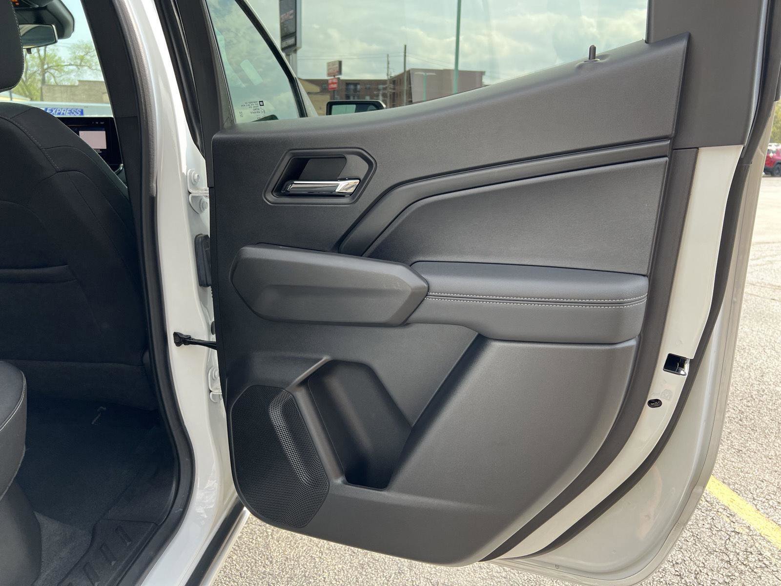 Used 2023 Chevrolet Colorado LT w/ LT Convenience Package RWD image 17