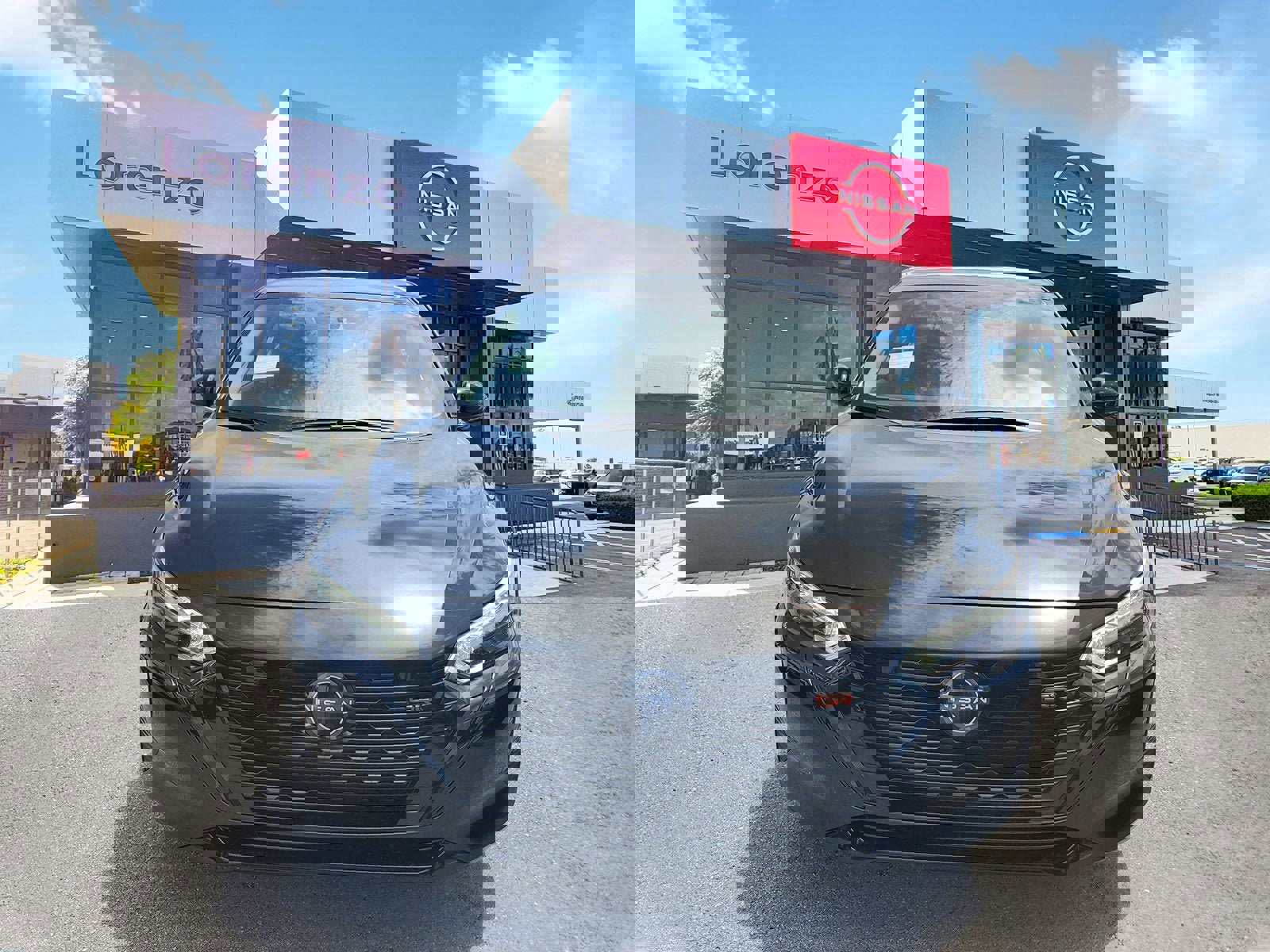 New 2025 Nissan Sentra SR w/ Midnight Edition image 2