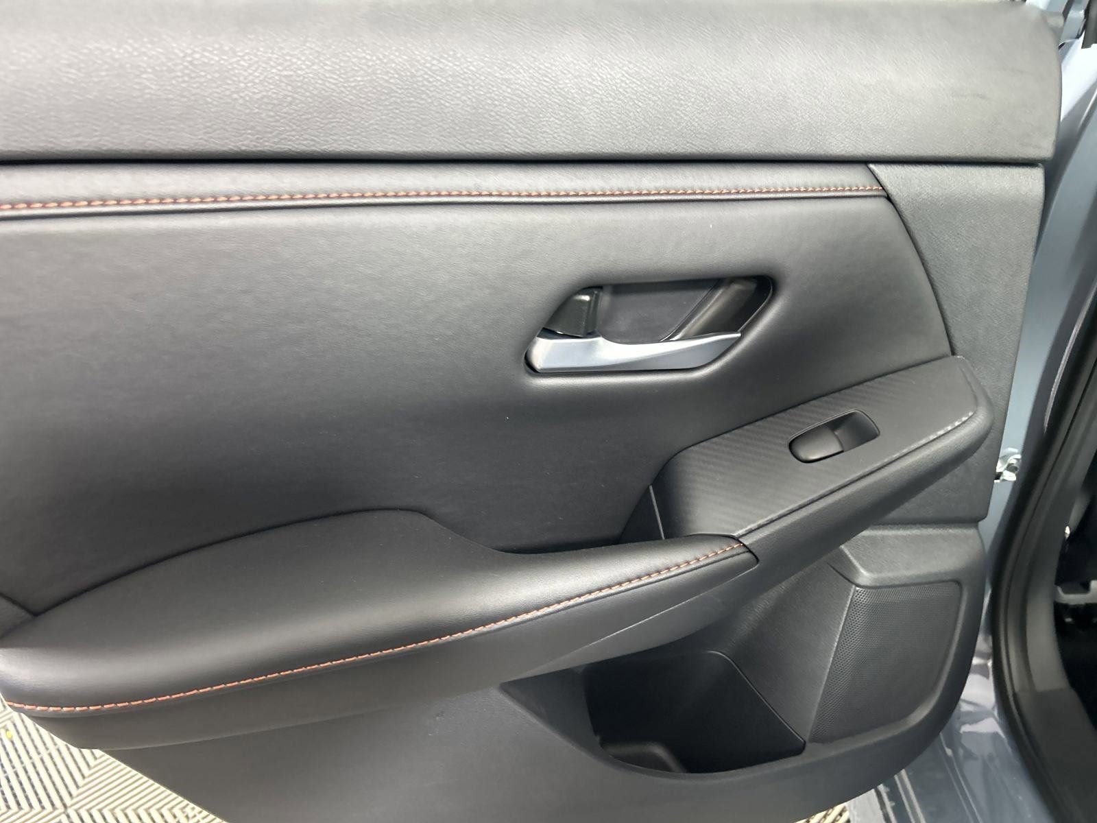 New 2025 Nissan Sentra SR FWD image 35