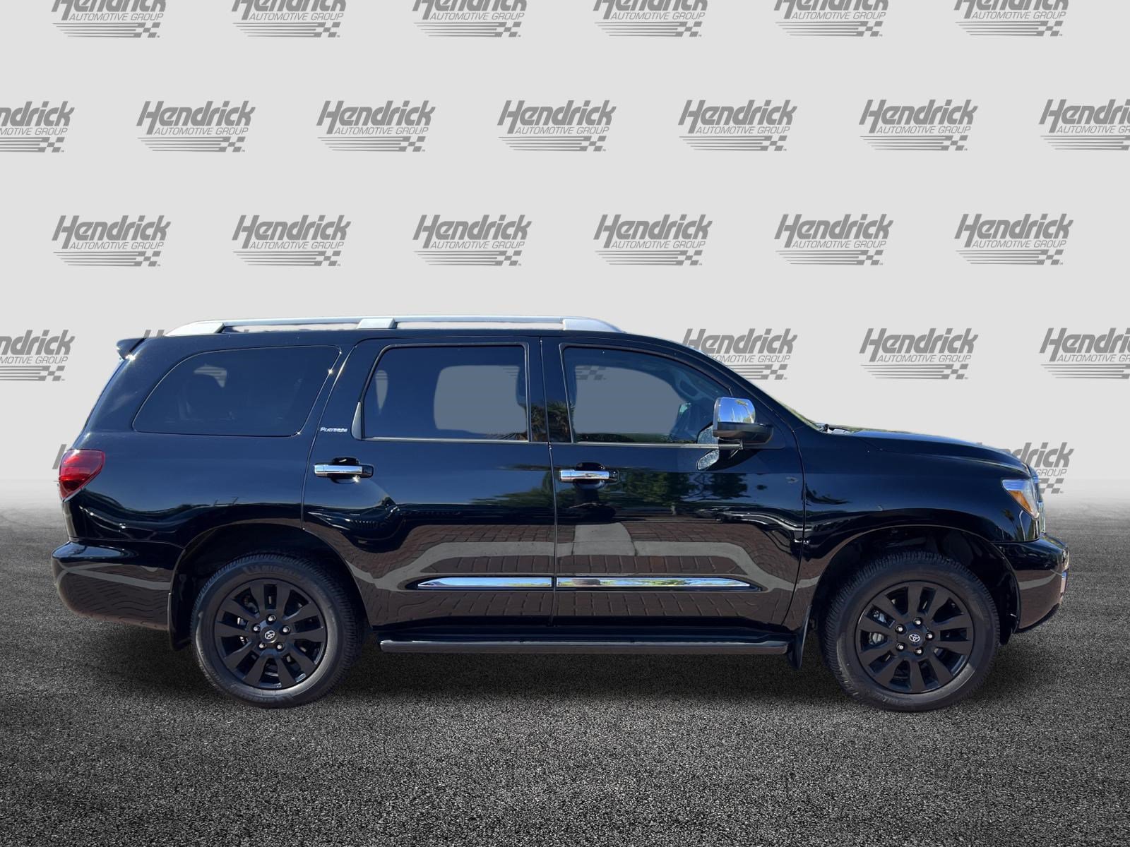Used 2021 Toyota Sequoia Platinum AWD/4WD image 11