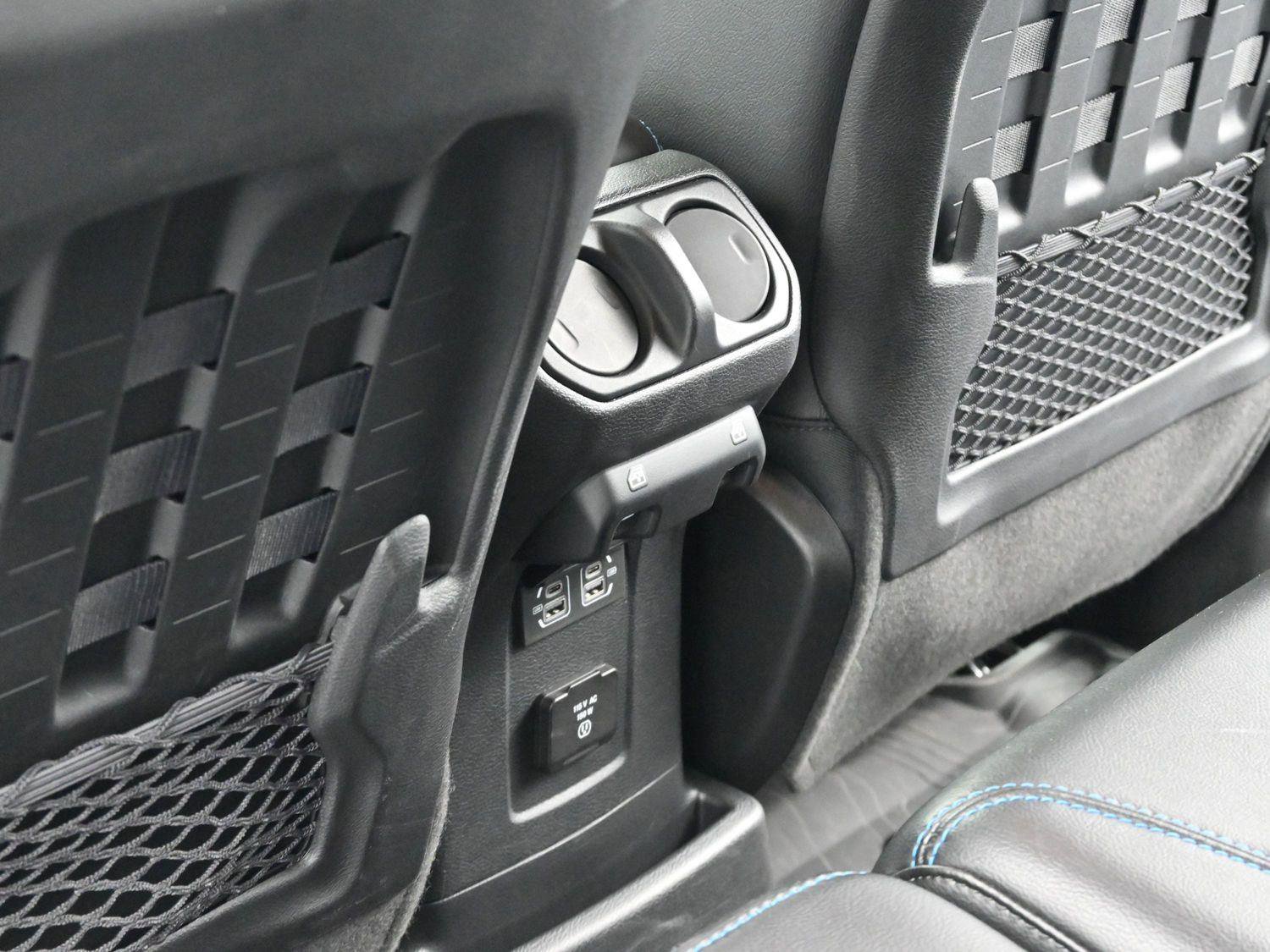 Used 2022 Jeep Wrangler Unlimited Rubicon 4xe image 30