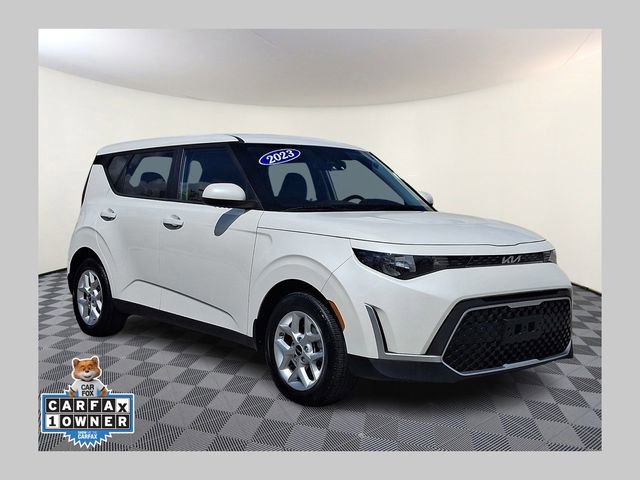 Used 2023 Kia Soul LX w/ LX Technology Package FWD video 1