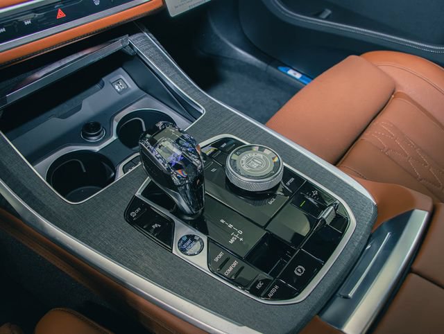 New 2026 BMW ALPINA XB7 AWD/4WD image 19