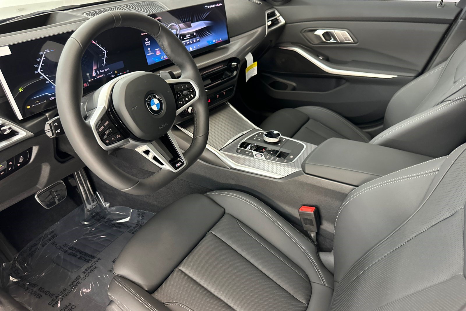 New 2026 BMW 330i Sedan w/ M Sport Package RWD image 4