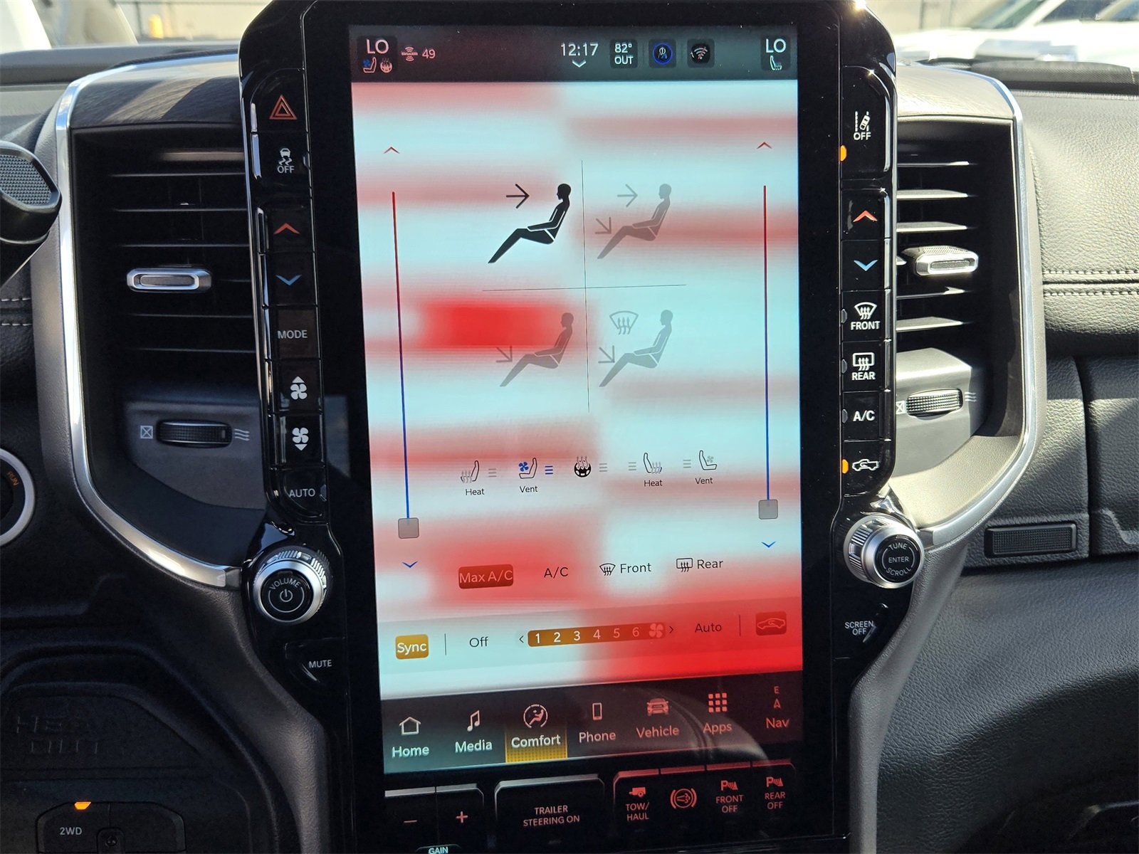 Used 2025 RAM 3500 Laramie image 17