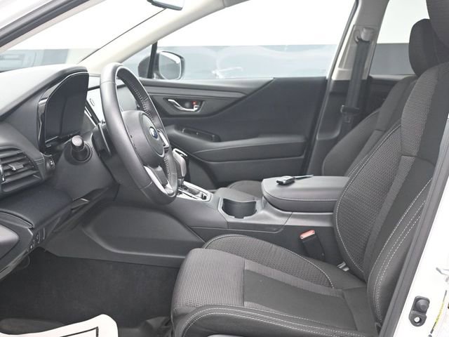 Used 2025 Subaru Outback Premium image 6