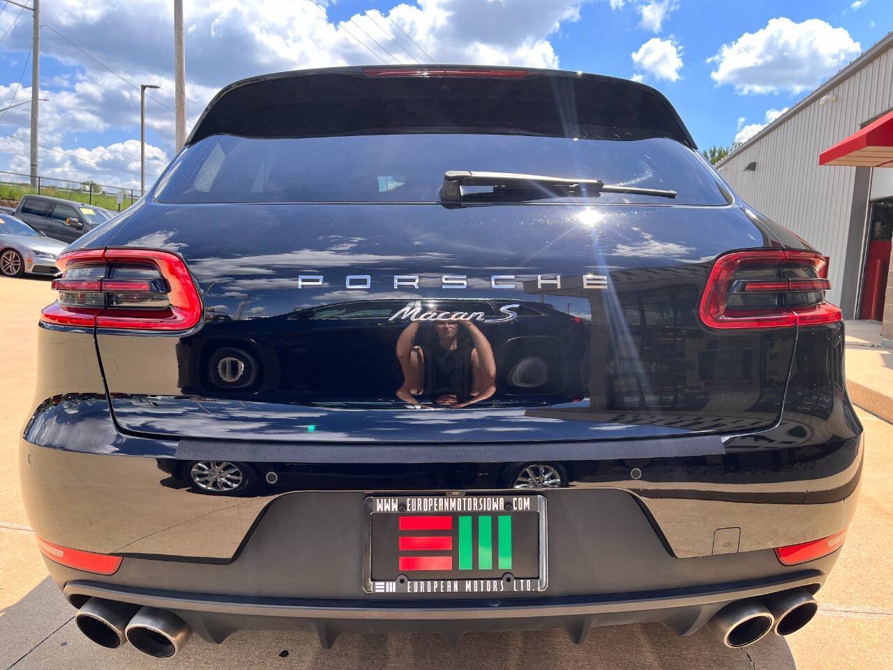 Used 2017 Porsche Macan S AWD/4WD image 4