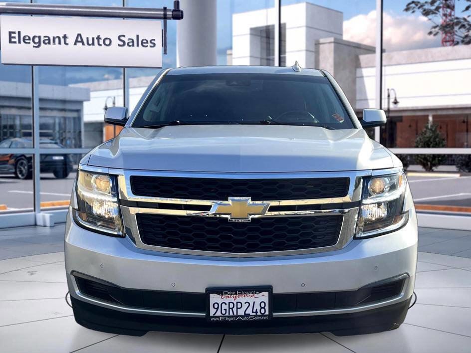 Used 2020 Chevrolet Suburban LT image 2