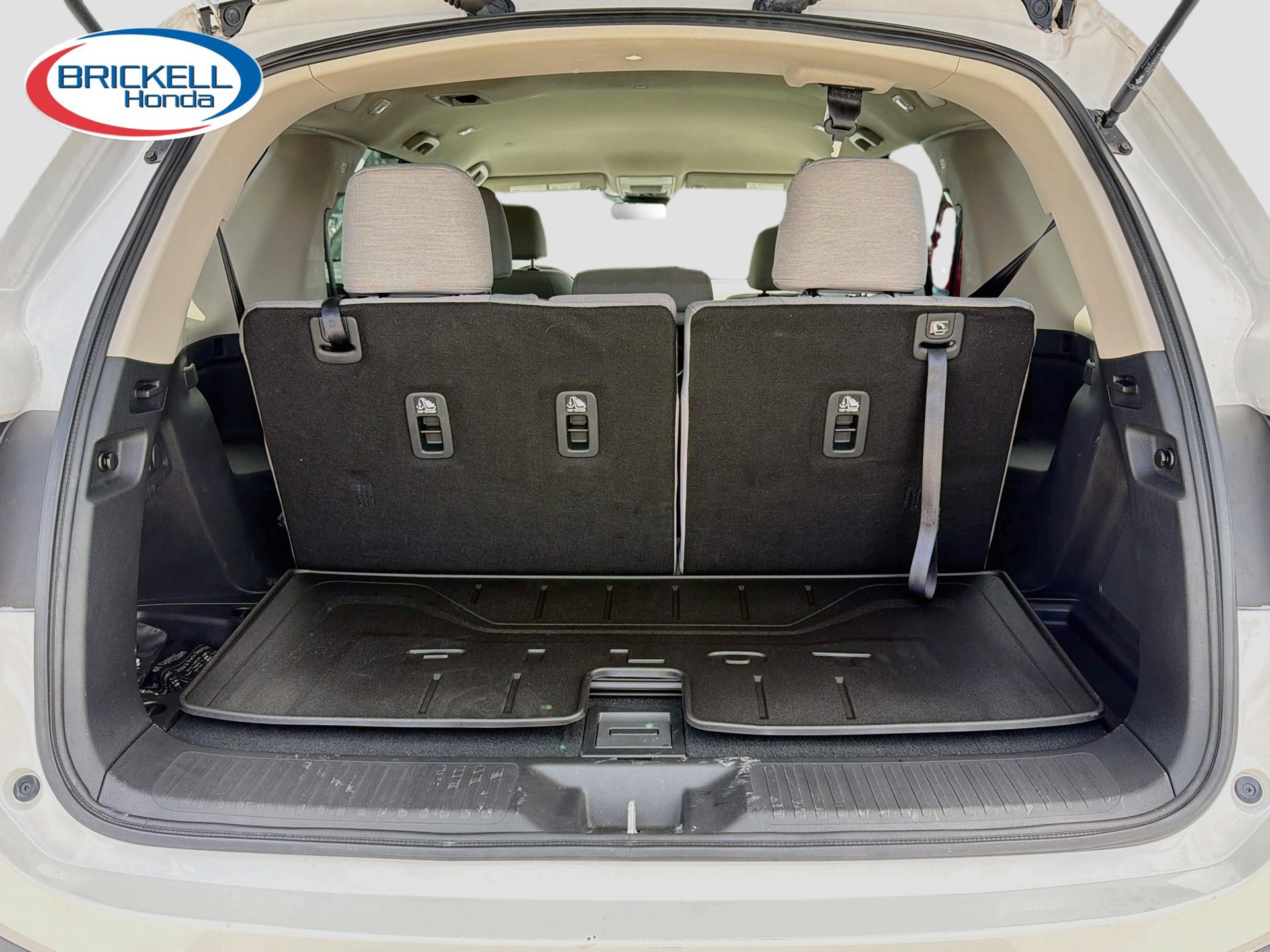 Used 2023 Honda Pilot LX image 14