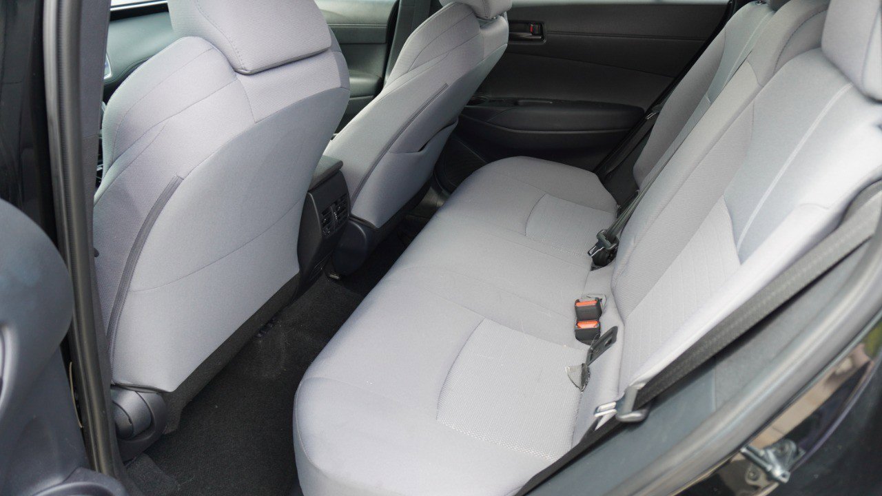 Used 2023 Toyota Corolla Cross SE AWD/4WD image 9