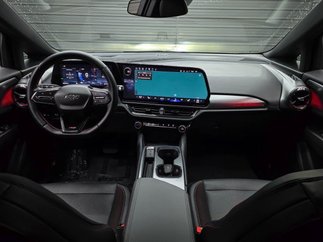 Used 2024 Chevrolet Equinox EV RS AWD/4WD image 12