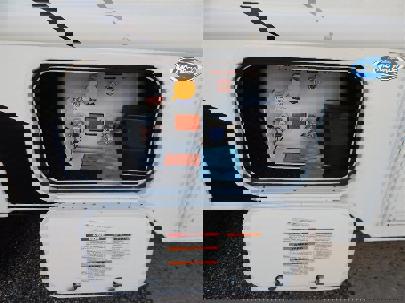 Used 2022 Ford E-450 and Econoline 450 Super Duty w/ Motorhome Prep Package image 30