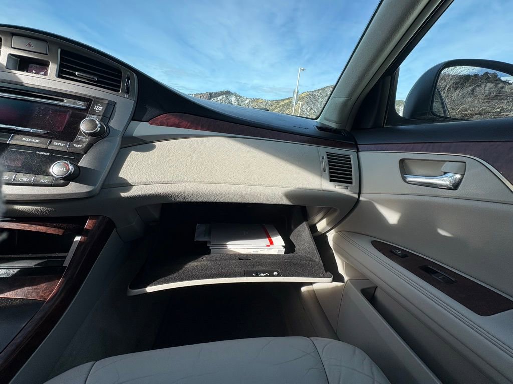 Used 2012 Toyota Avalon image 23