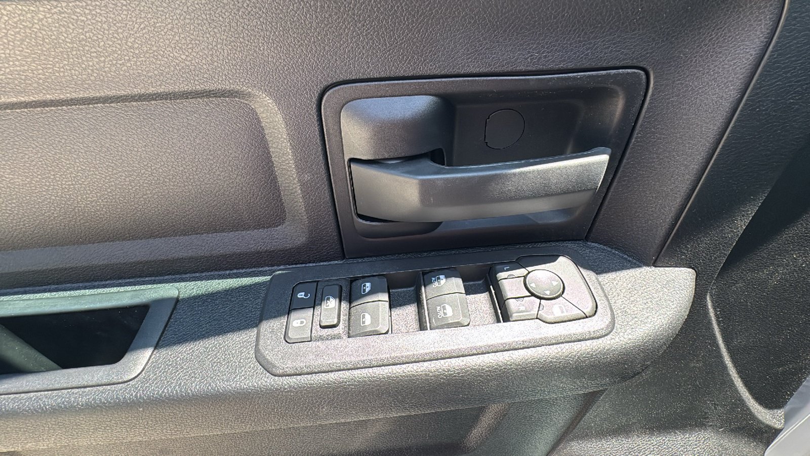 New 2026 RAM 3500 Tradesman AWD/4WD image 12