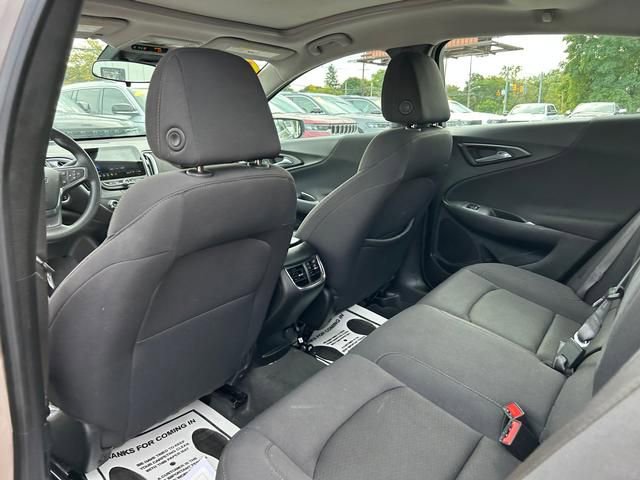 Used 2024 Chevrolet Malibu LT image 14