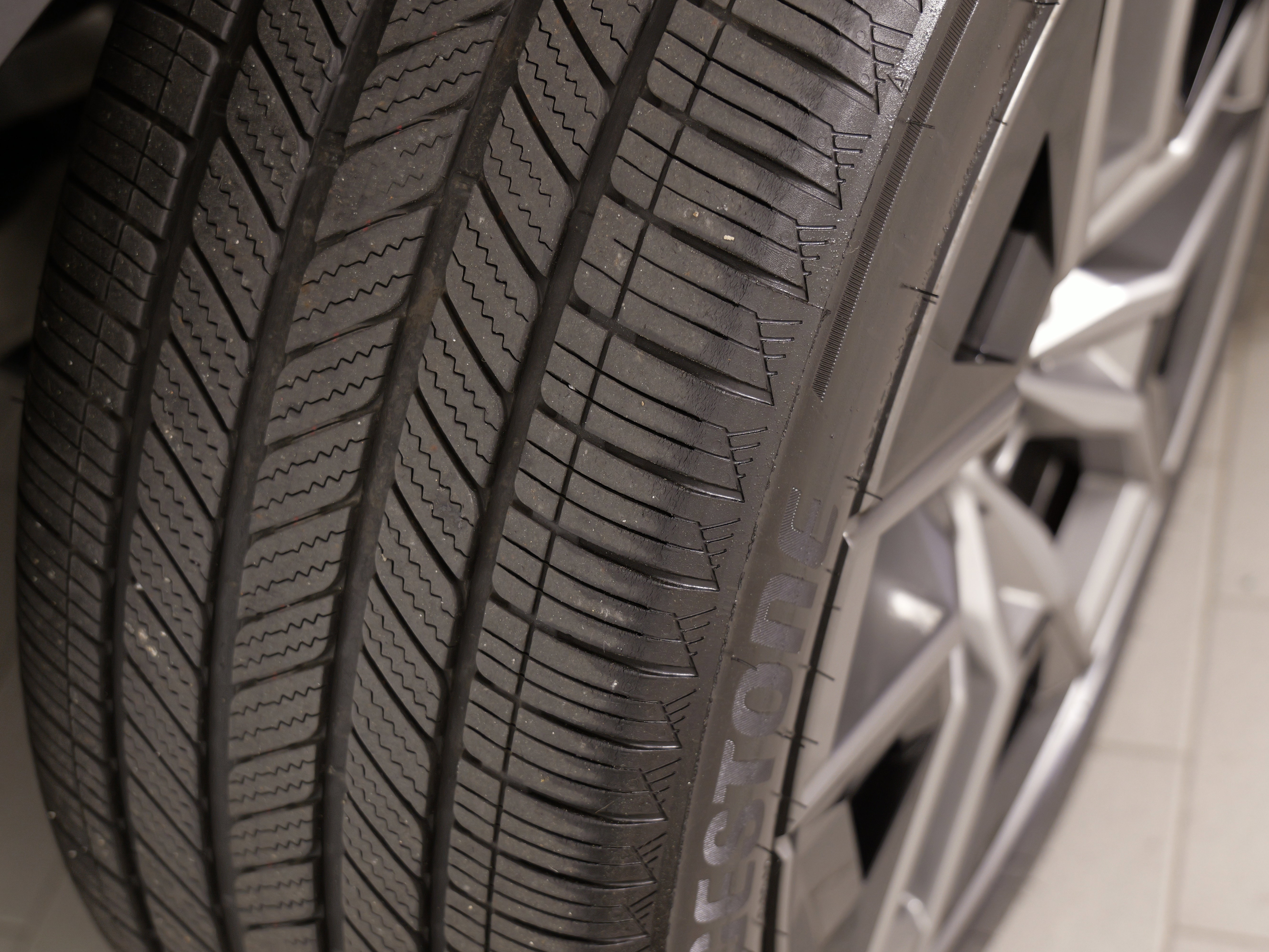 Used 2026 BMW 530i xDrive w/ Premium Package image 63