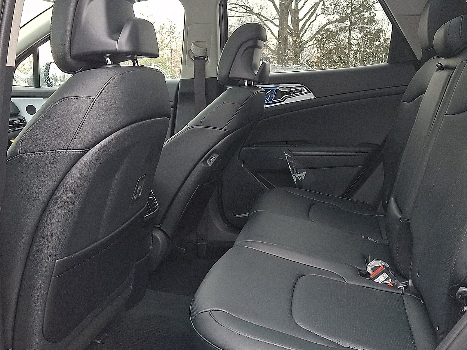 New 2026 Kia Sportage EX w/ EX Panorama Roof Package FWD image 6