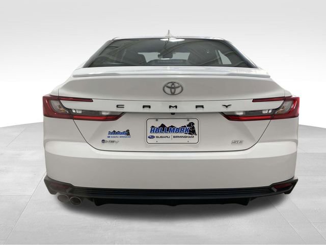 Used 2025 Toyota Camry SE w/ Convenience Package image 3