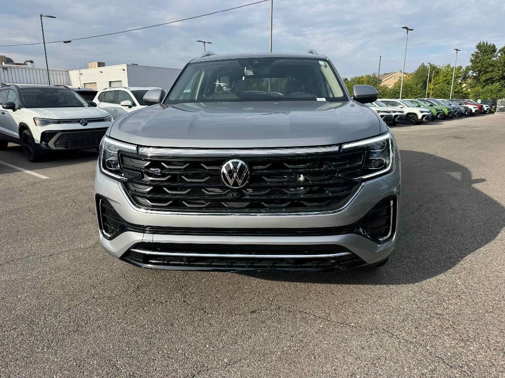 New 2026 Volkswagen Atlas SEL Premium R-Line image 2