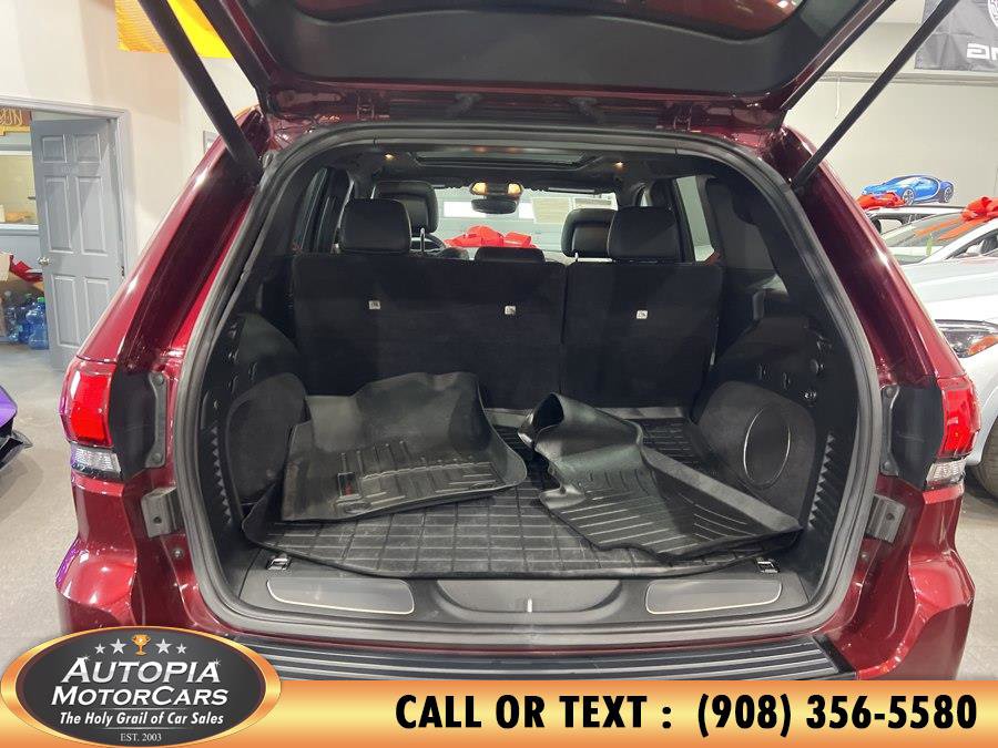 Used 2018 Jeep Grand Cherokee Trackhawk AWD/4WD image 18
