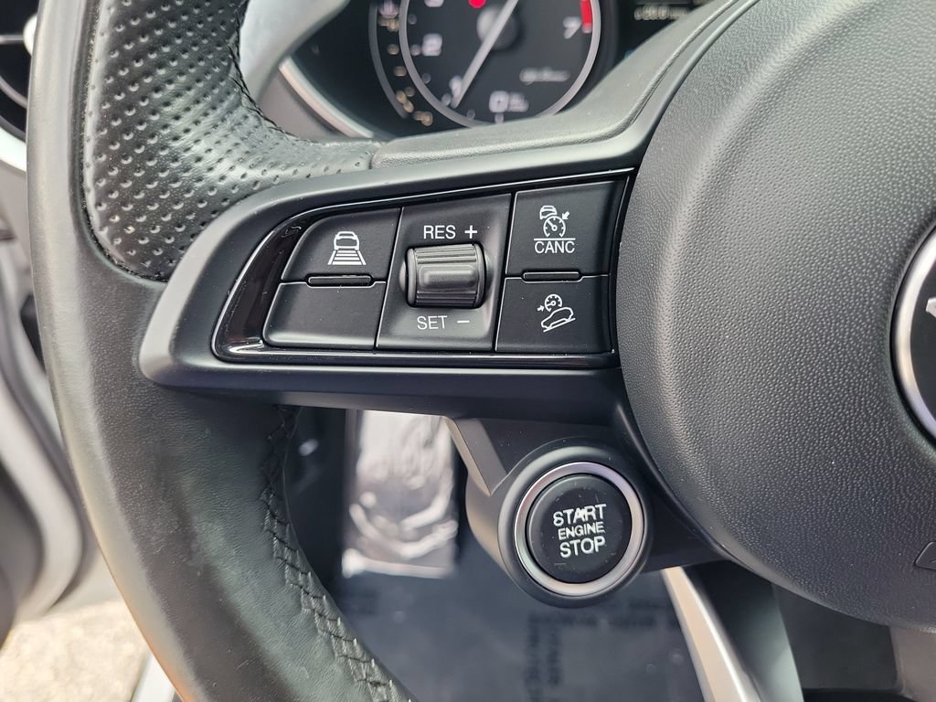 Used 2022 Alfa Romeo Stelvio Sprint RWD image 18