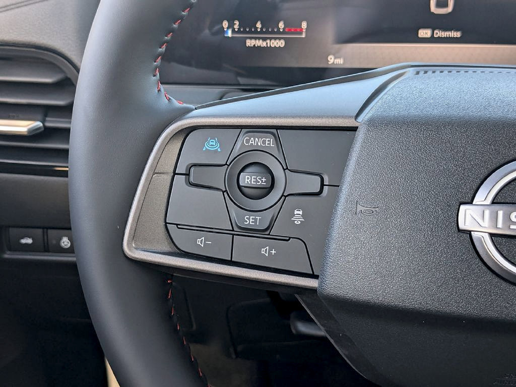 New 2026 Nissan Sentra SR w/ SR Premium Package FWD image 14