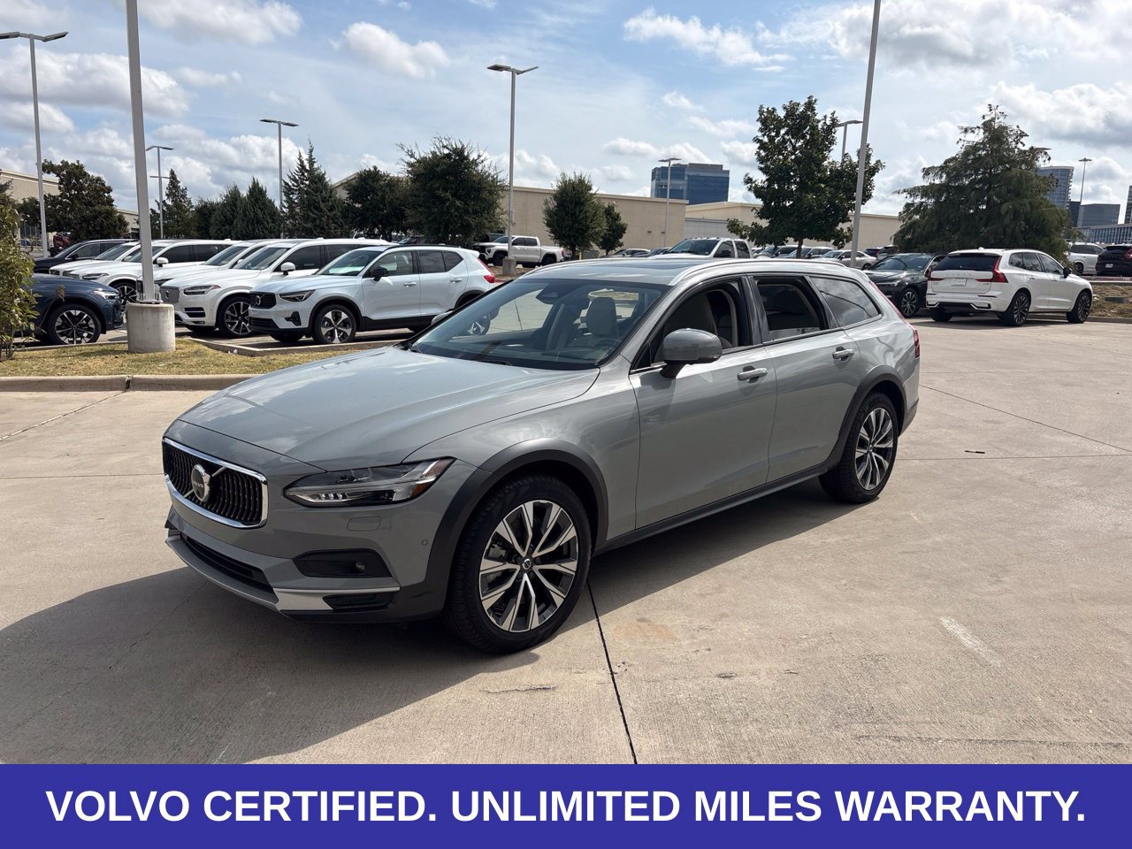 Certified 2025 Volvo V90 B6 Cross Country Plus AWD/4WD 360° Tour