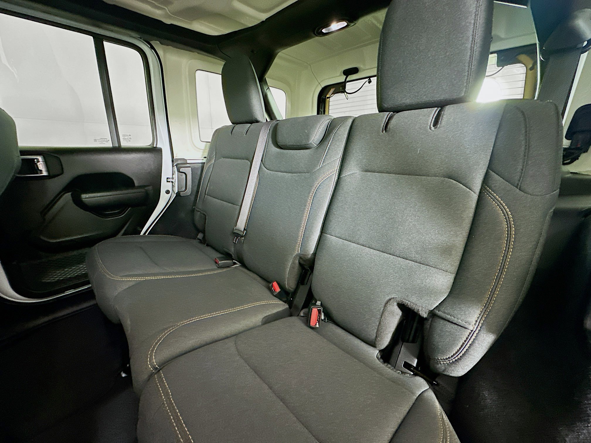 Used 2025 Jeep Wrangler Sport S image 26