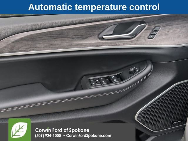 Used 2021 Jeep Grand Cherokee L Limited w/ Trailer Tow Group (B) image 7