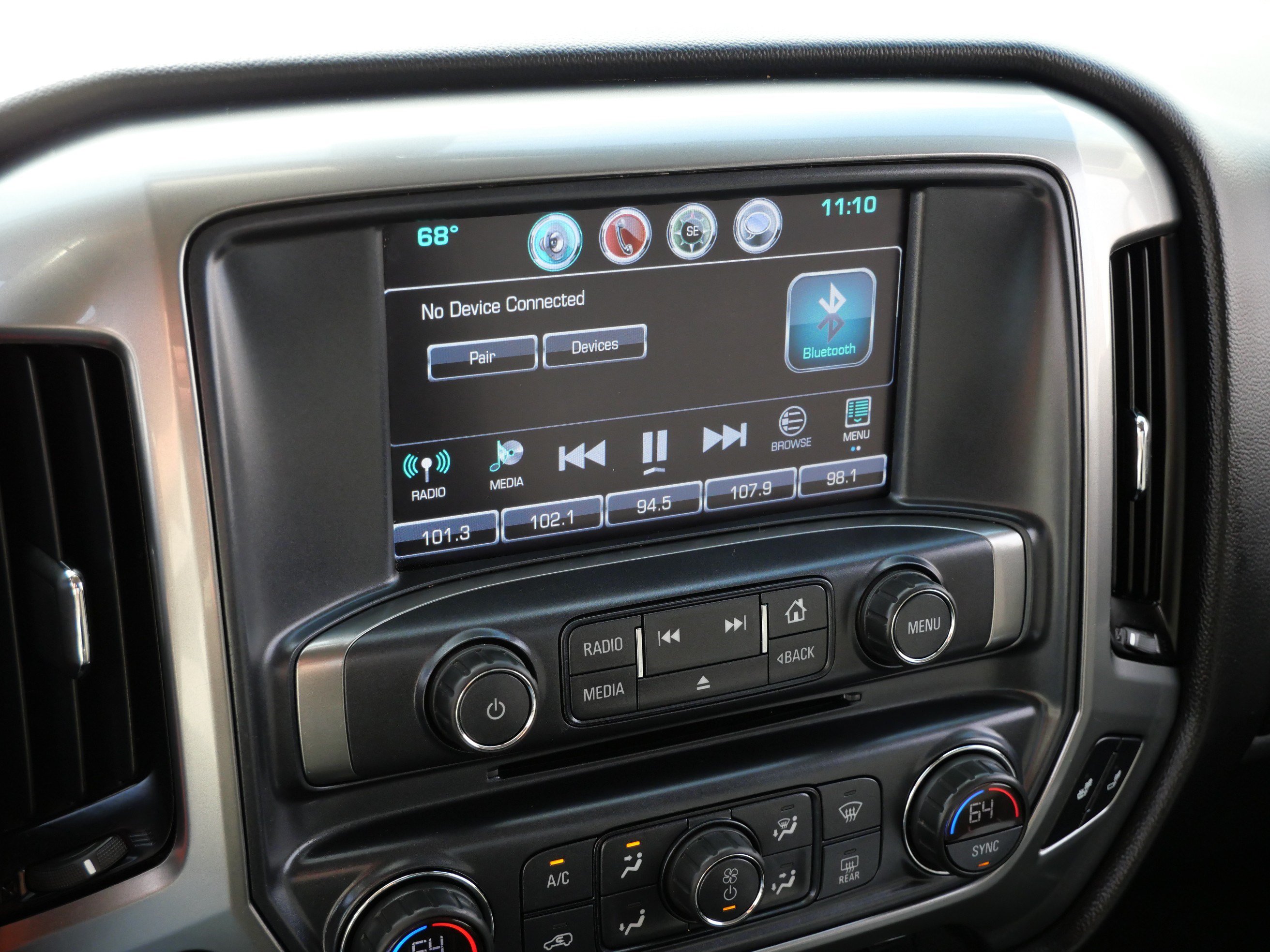 Used 2018 Chevrolet Silverado 1500 LT w/ All Star Edition AWD/4WD image 22