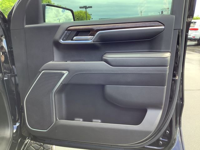 Used 2022 GMC Sierra 1500 Elevation w/ LPO, Elevation Black Package AWD/4WD image 43