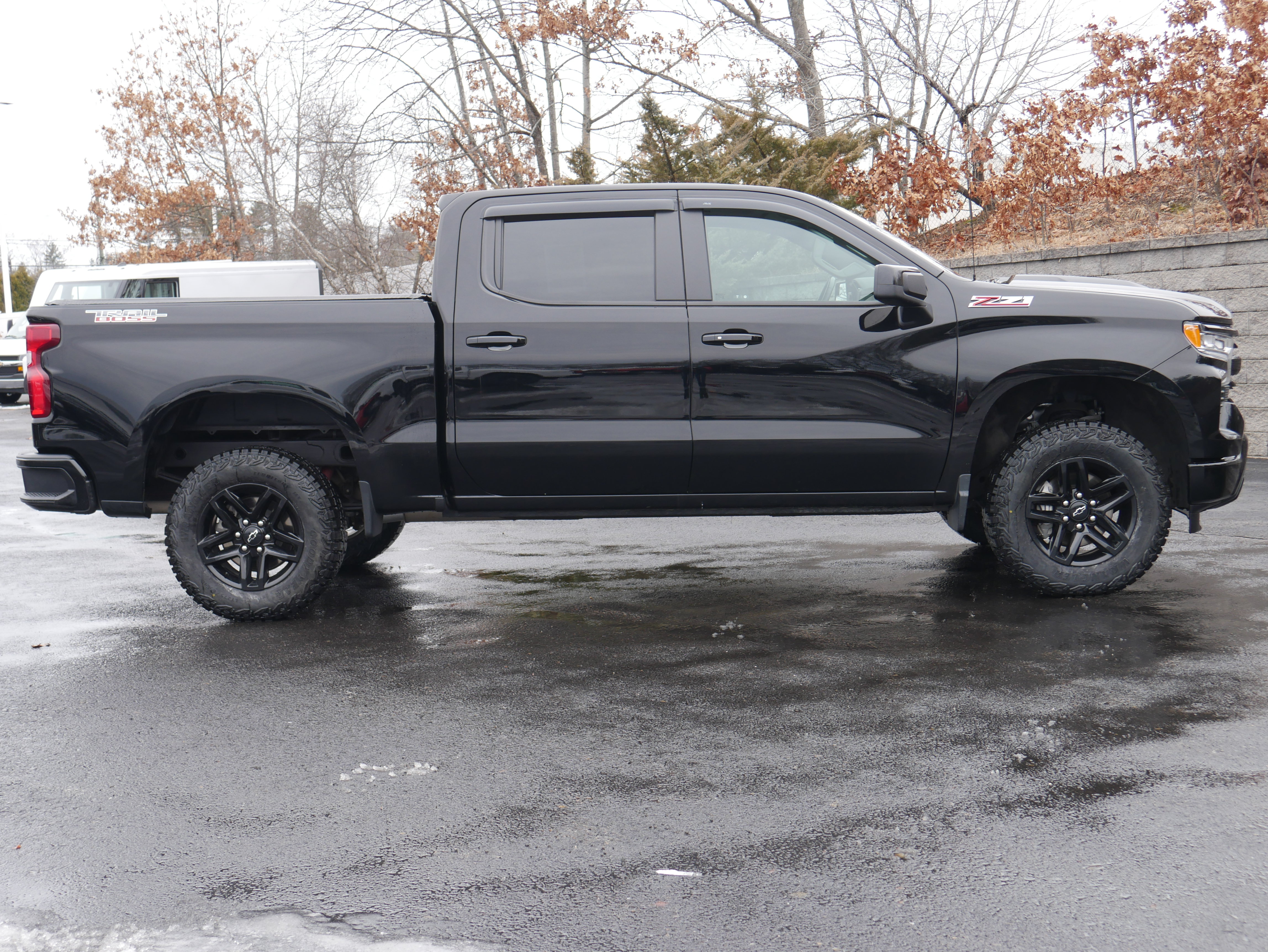 Certified 2024 Chevrolet Silverado 1500 LT Trail Boss AWD/4WD image 10