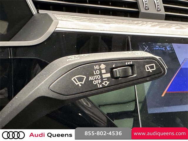 Certified 2022 Audi e-tron Premium image 32