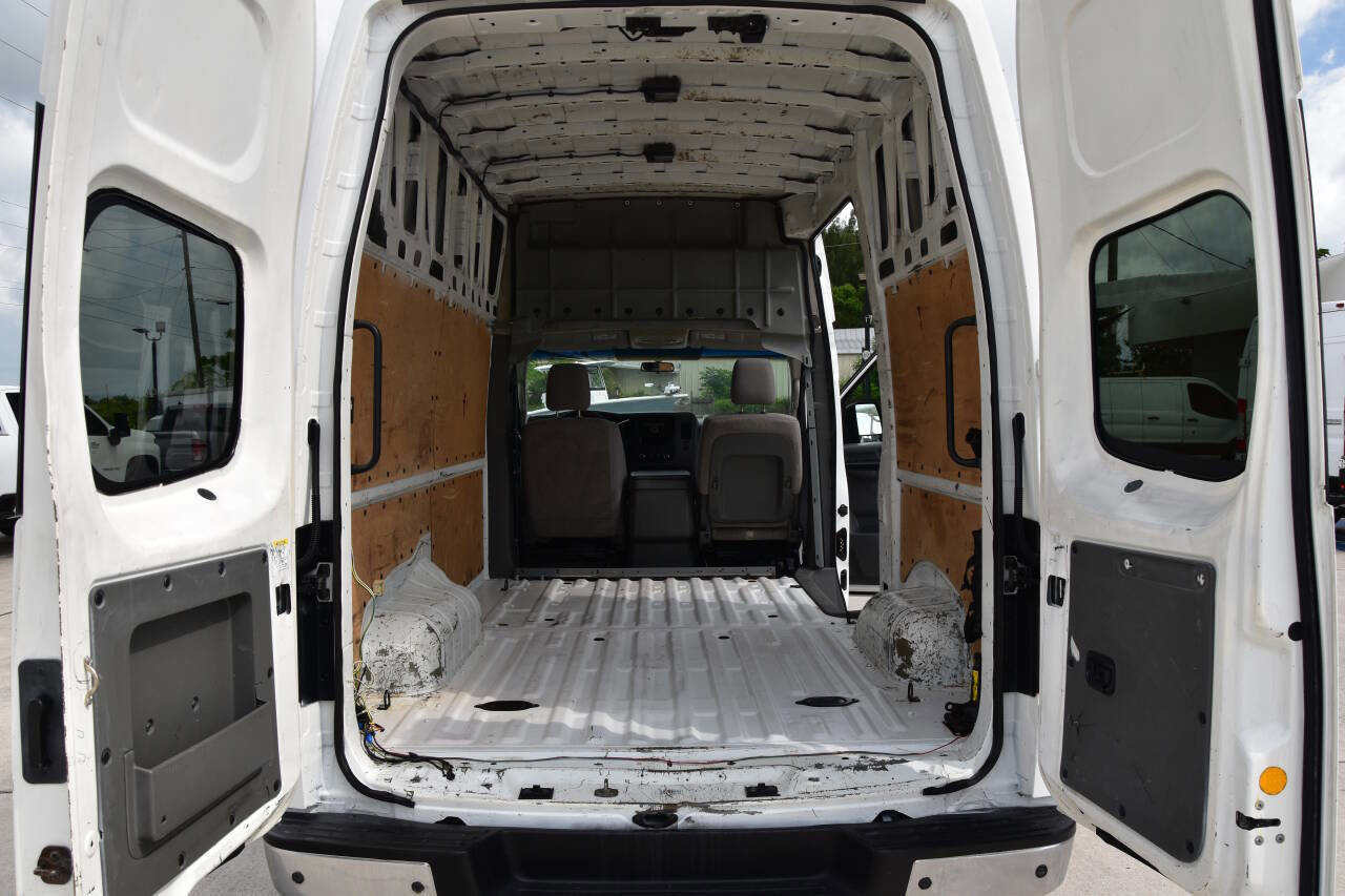 Used 2012 Nissan NV 2500 SV image 12