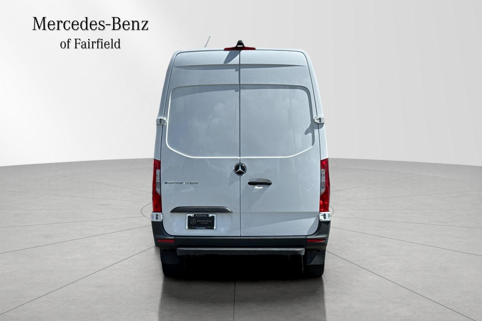 Used 2024 Mercedes-Benz eSprinter 170 Cargo image 6