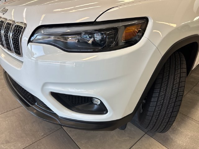 Used 2019 Jeep Cherokee Latitude w/ Popular Appearance Group AWD/4WD image 17