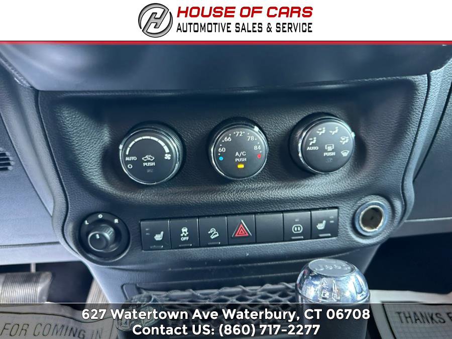 Used 2012 Jeep Wrangler Rubicon w/ Dual Top Group image 30