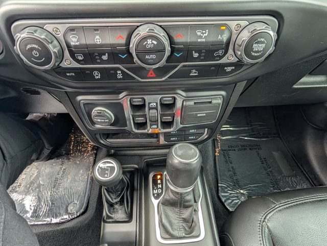 Used 2022 Jeep Wrangler Unlimited Sahara AWD/4WD image 20