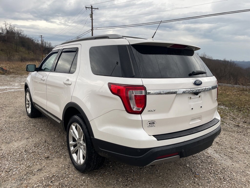 Used 2019 Ford Explorer XLT w/ Equipment Group 202A image 7