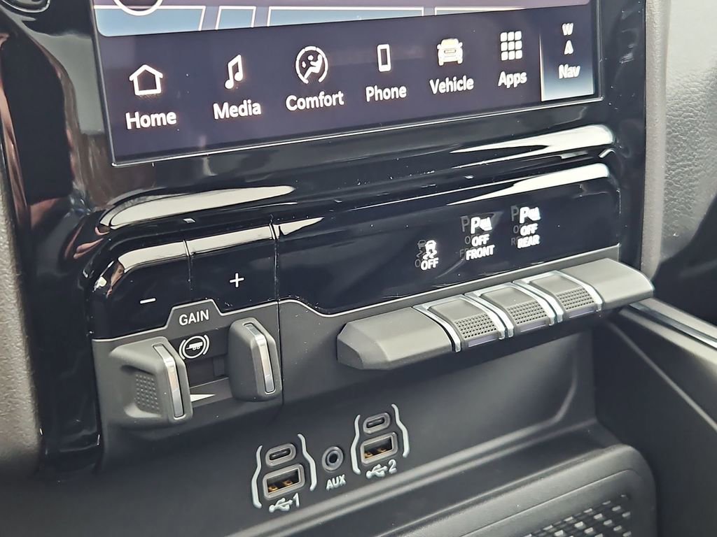 New 2026 RAM 1500 Laramie w/ Night Edition AWD/4WD image 25