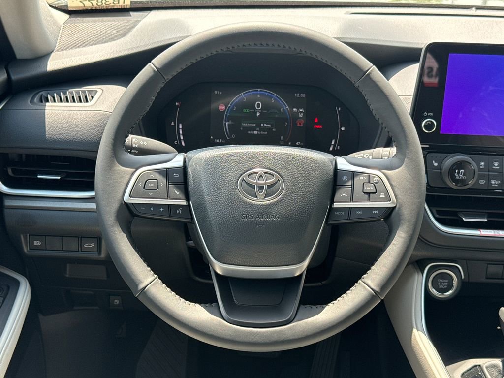 New 2026 Toyota Grand Highlander AWD image 12