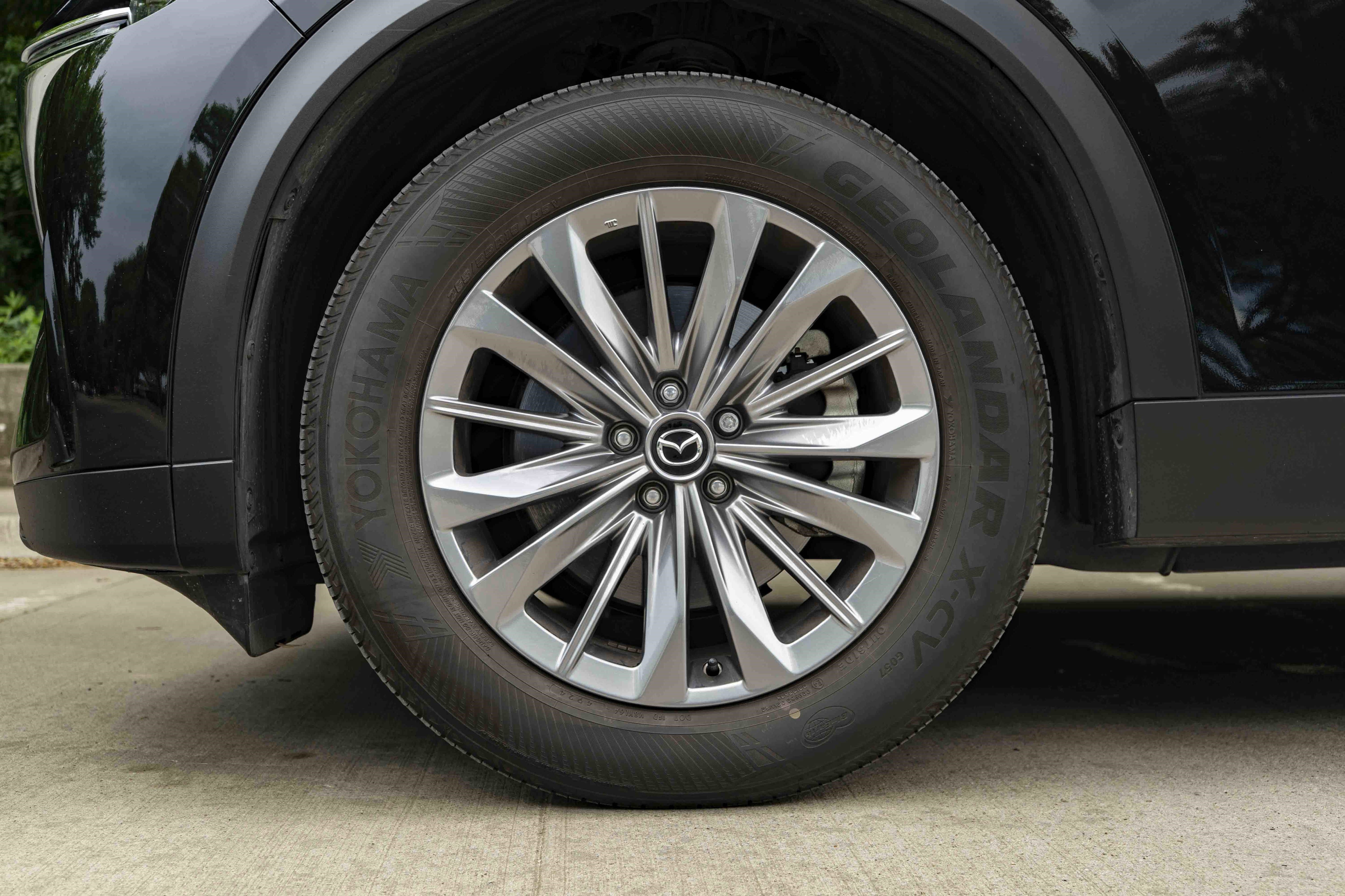 Used 2025 MAZDA CX-90 3.3 Turbo w/ Select Package AWD/4WD image 14