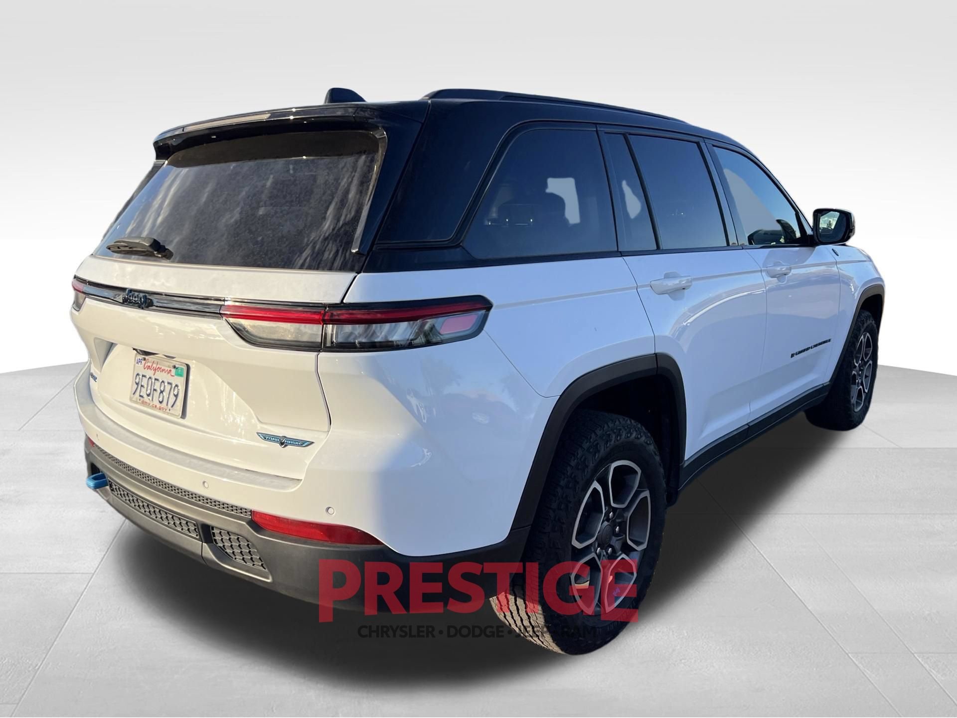 Used 2022 Jeep Grand Cherokee Trailhawk AWD/4WD image 6