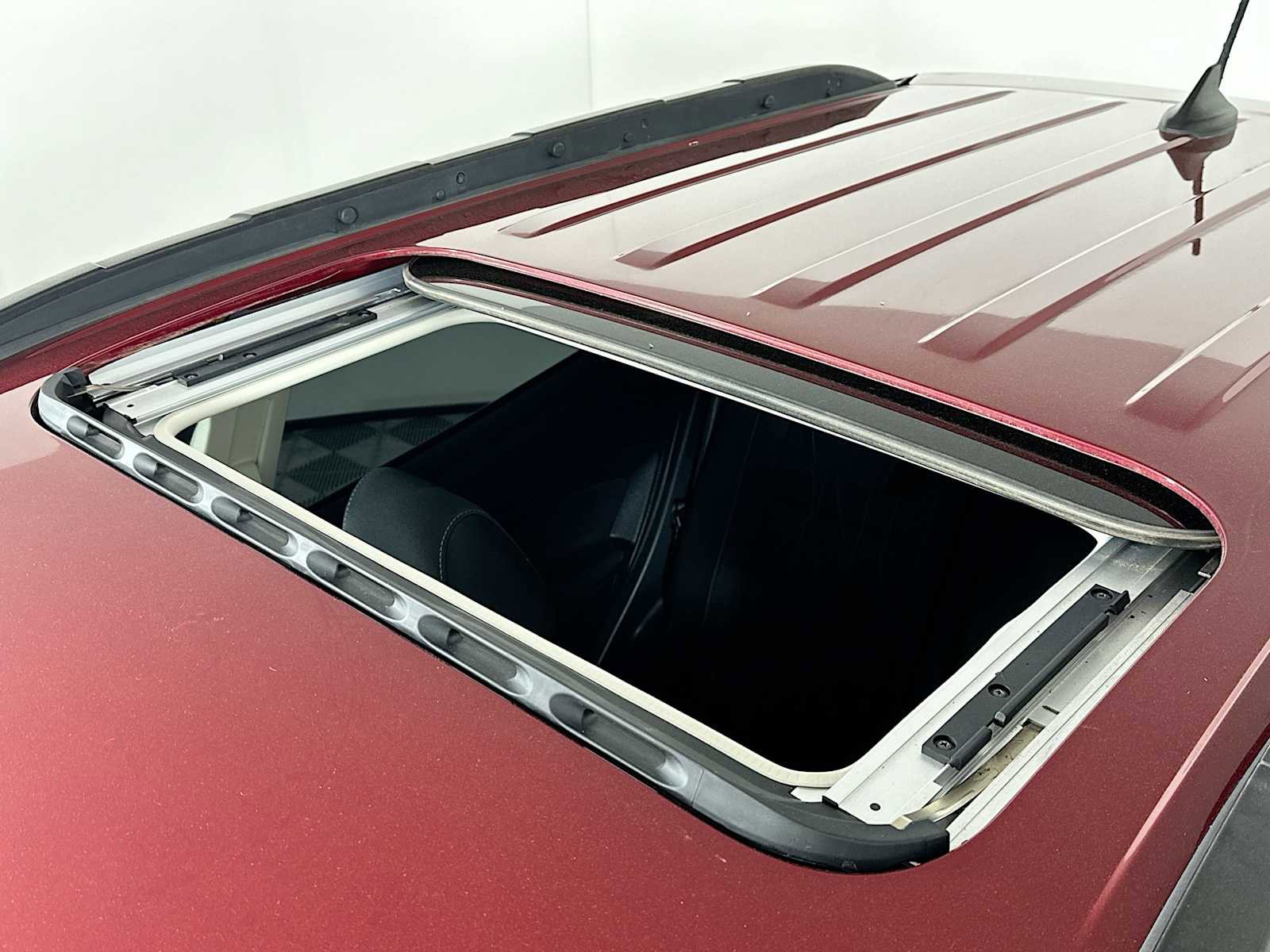 Used 2019 Ford EcoSport SE w/ SE Convenience Package image 20