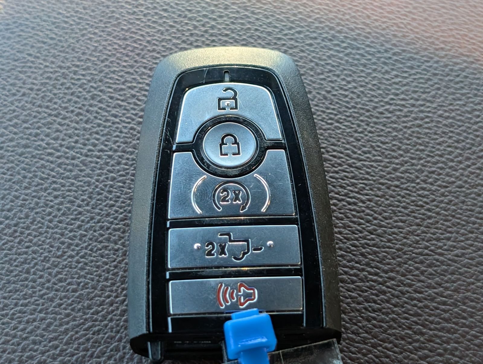 Used 2023 Ford F150 Lariat AWD/4WD image 35