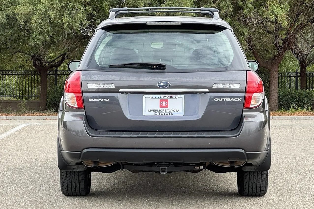 Used 2008 Subaru Outback 2.5i Limited AWD/4WD image 5