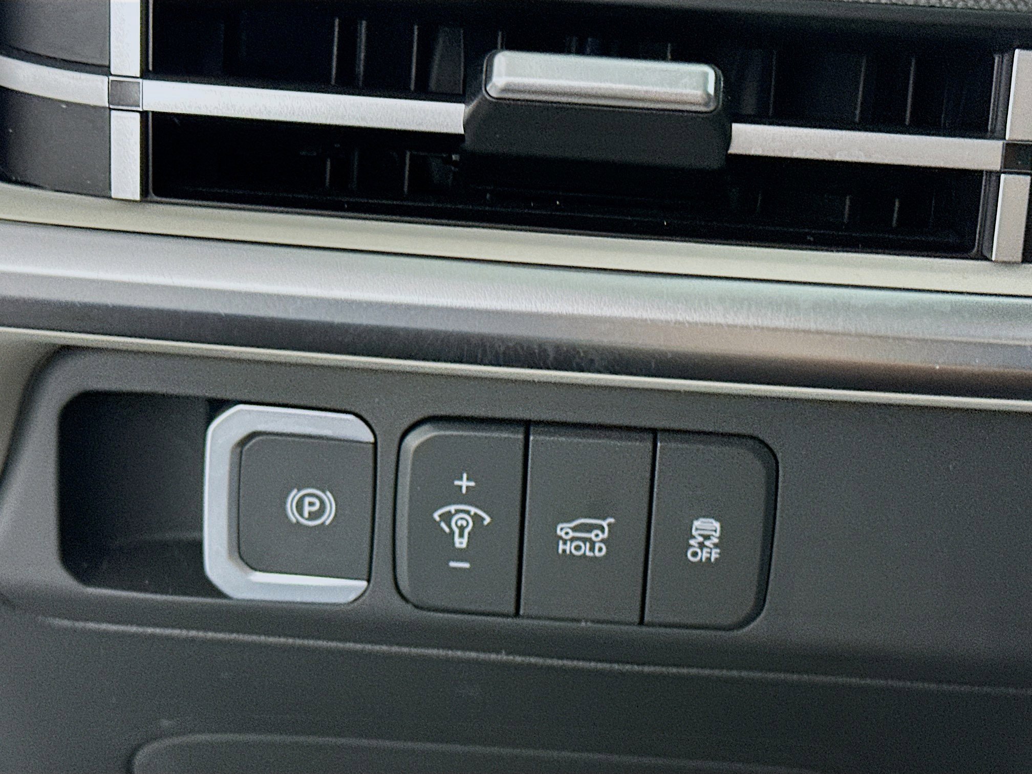 Used 2025 Hyundai Santa Fe SEL image 17