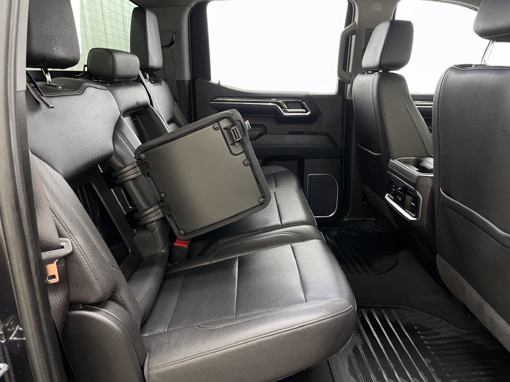 Certified 2022 Chevrolet Silverado 1500 LTZ AWD/4WD image 42